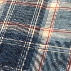 American Eagle Outfitters Tops - American Eagle boyfriend fit flannel American Eagle Outfitters Tops - American Eagle boyfriend fit flannel